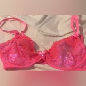 Savage X Fenty Pink Bra